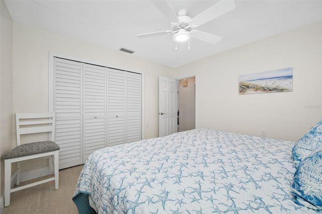 5000 VENETIAN BOULEVARD NE, St Petersburg, FL 33703