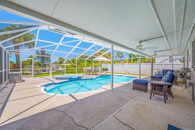 5000 VENETIAN BOULEVARD NE, St Petersburg, FL 33703