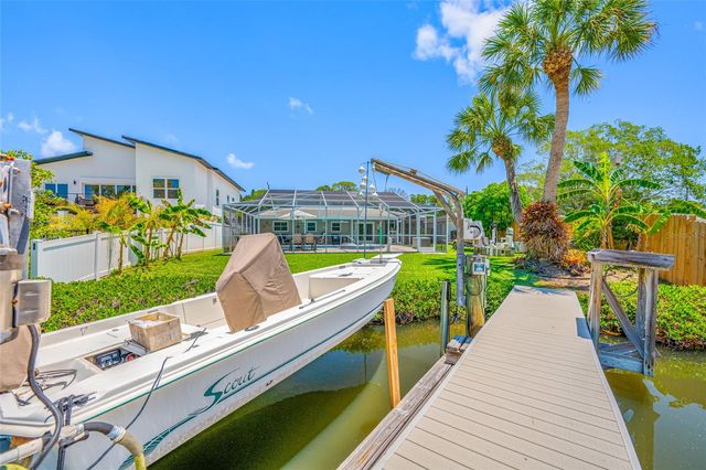 5000 VENETIAN BOULEVARD NE, St Petersburg, FL 33703