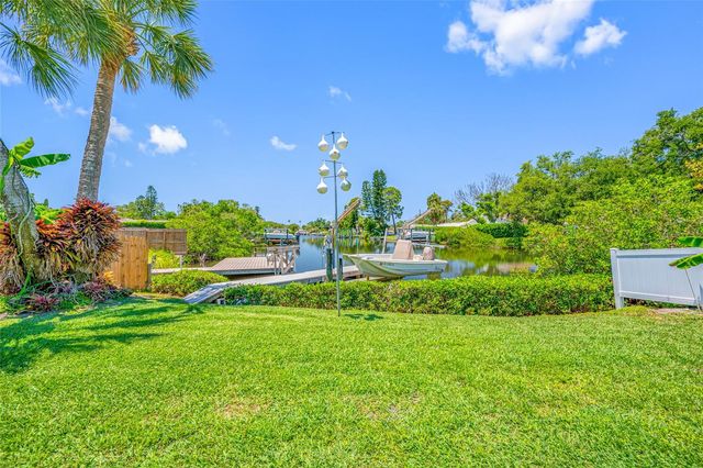 5000 VENETIAN BOULEVARD NE, St Petersburg, FL 33703