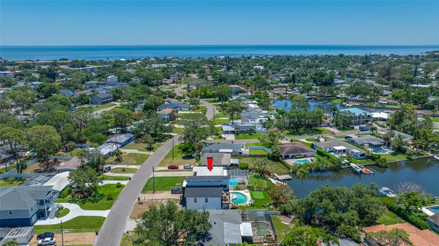5000 VENETIAN BOULEVARD NE, St Petersburg, FL 33703