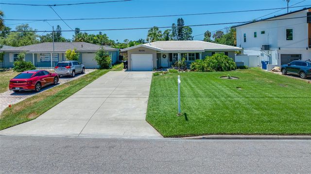 5000 VENETIAN BOULEVARD NE, St Petersburg, FL 33703