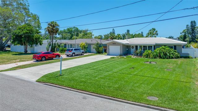 5000 VENETIAN BOULEVARD NE, St Petersburg, FL 33703