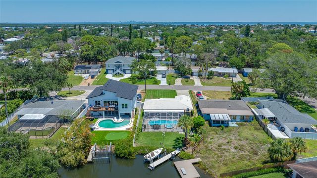 5000 VENETIAN BOULEVARD NE, St Petersburg, FL 33703