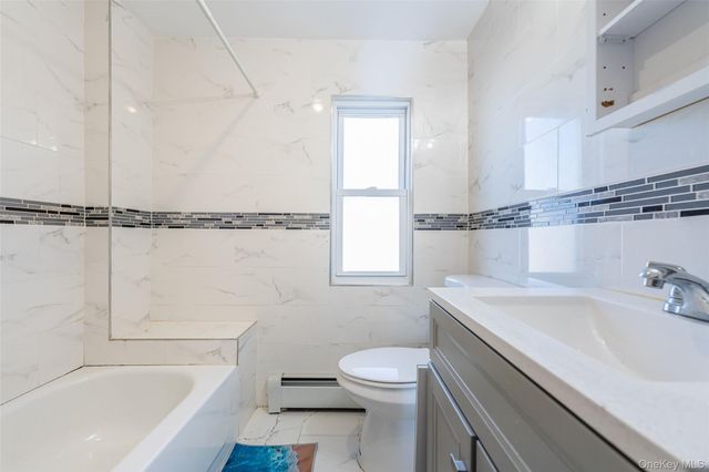 15424 13th Avenue, Beechhurst, NY 11357