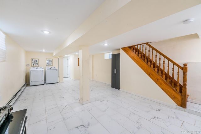 15424 13th Avenue, Beechhurst, NY 11357