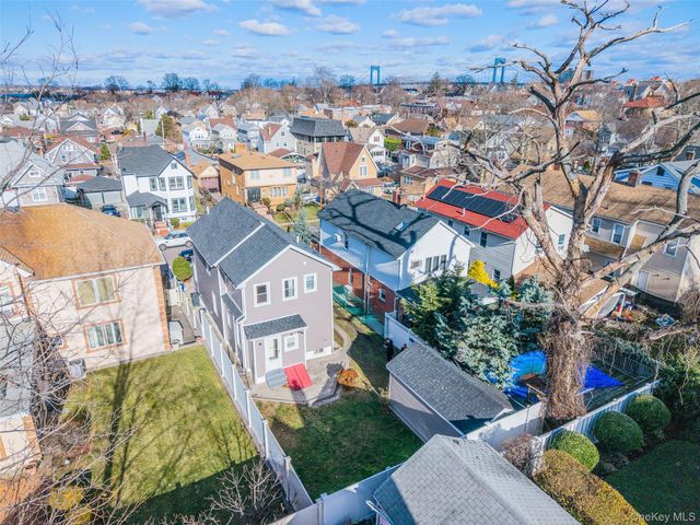15424 13th Avenue, Beechhurst, NY 11357