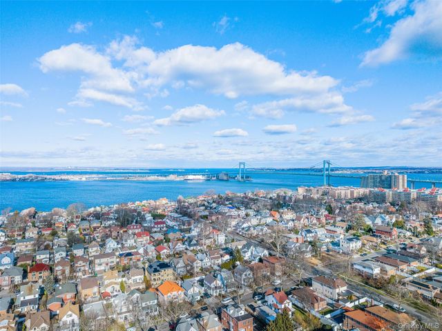 15424 13th Avenue, Beechhurst, NY 11357