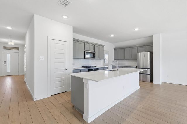 1212 Nuevo Rancho Lane, Fort Worth, TX 76052