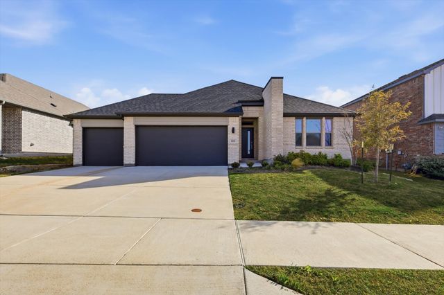 1212 Nuevo Rancho Lane, Fort Worth, TX 76052