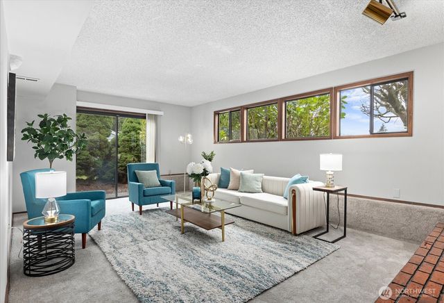 5207 154th Avenue NE, Redmond, WA 98052