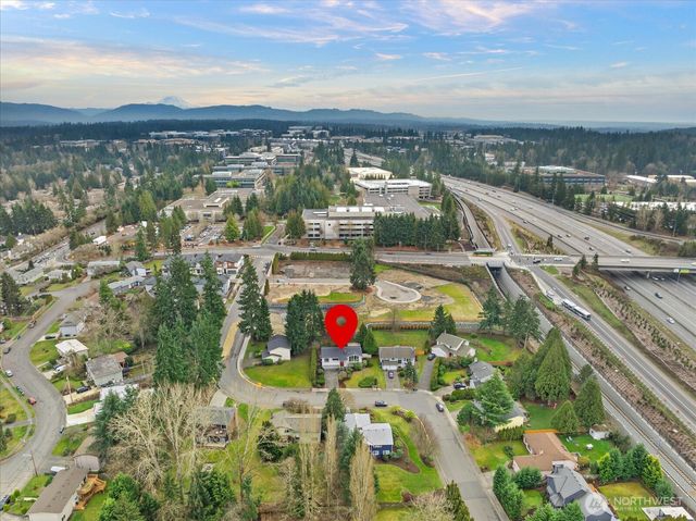 5207 154th Avenue NE, Redmond, WA 98052