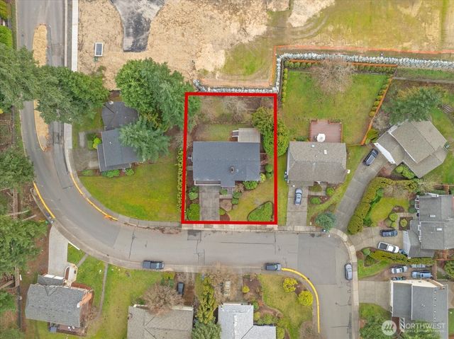 5207 154th Avenue NE, Redmond, WA 98052