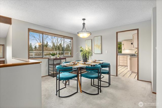 5207 154th Avenue NE, Redmond, WA 98052