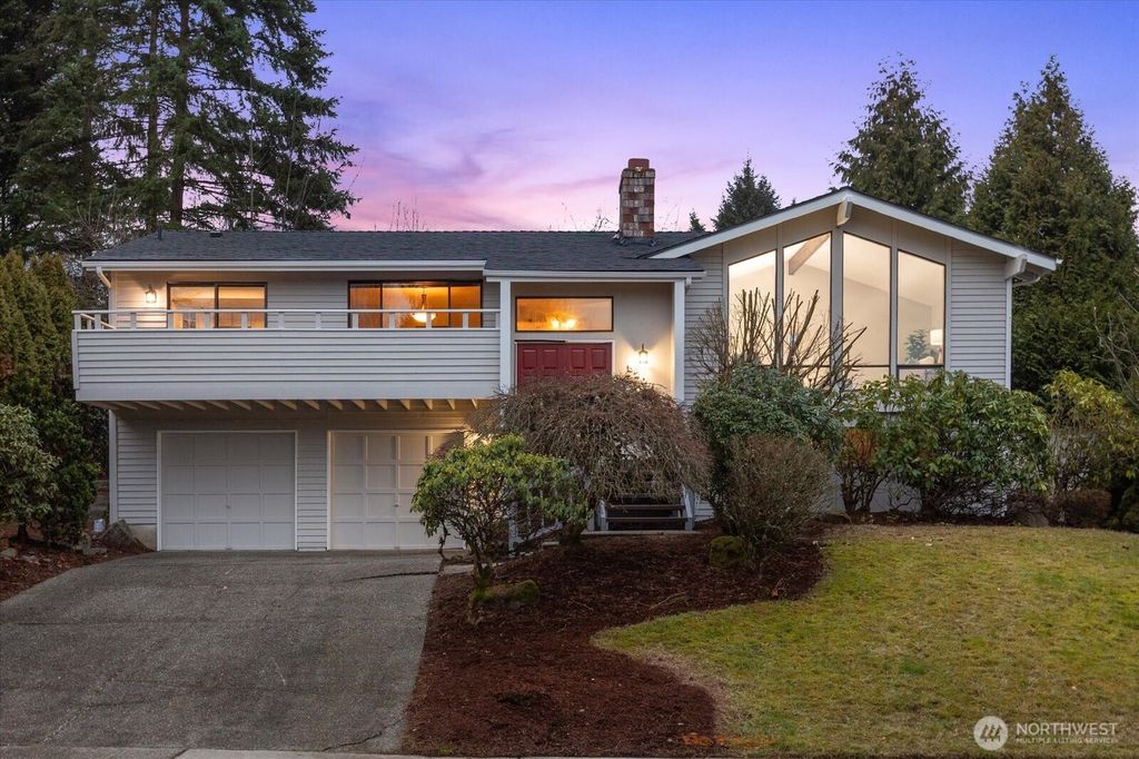 5207 154th Avenue NE, Redmond, WA 98052