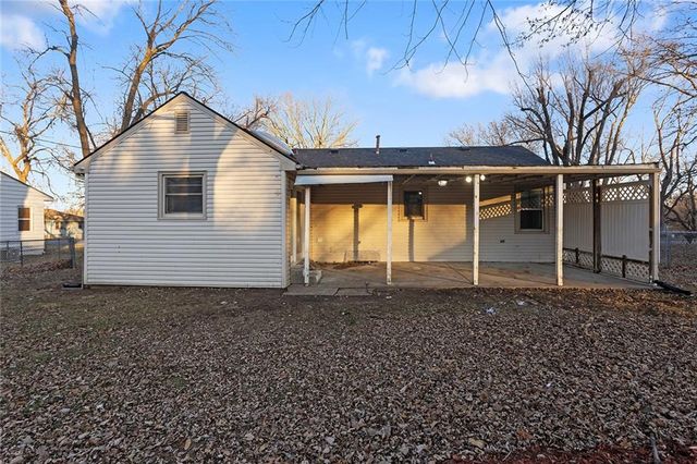 7606 Woodson Road, Raytown, MO 64138