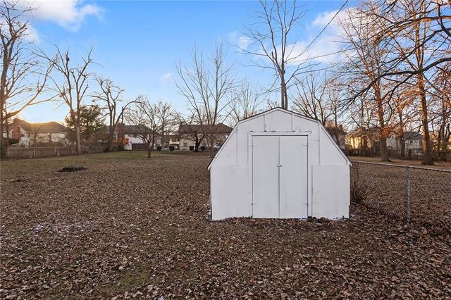 7606 Woodson Road, Raytown, MO 64138