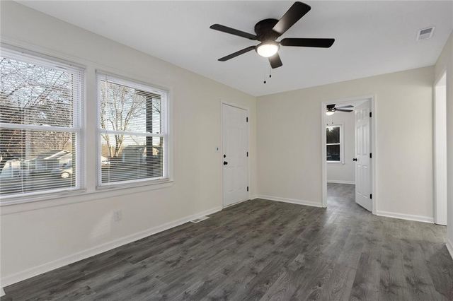 7606 Woodson Road, Raytown, MO 64138