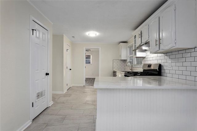 7606 Woodson Road, Raytown, MO 64138