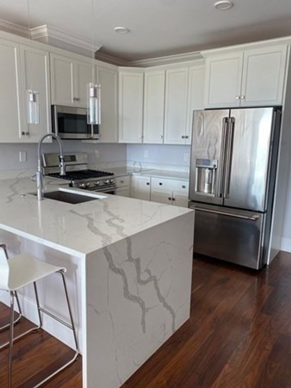 87 Medford 410, Medford, MA 02155
