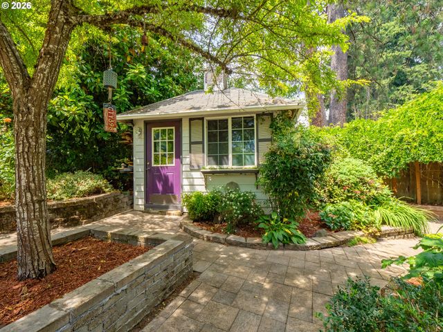 7117 Se PAMRICK Ln, Milwaukie, OR 97267