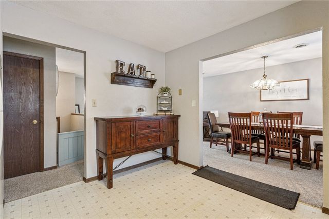 205 Grove Street NW, Shellsburg, IA 52332