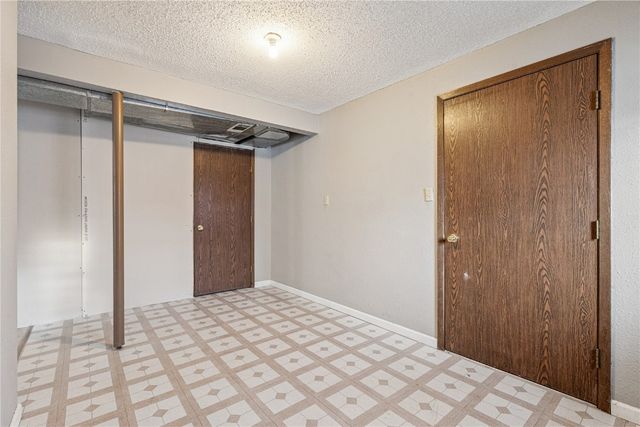 205 Grove Street NW, Shellsburg, IA 52332