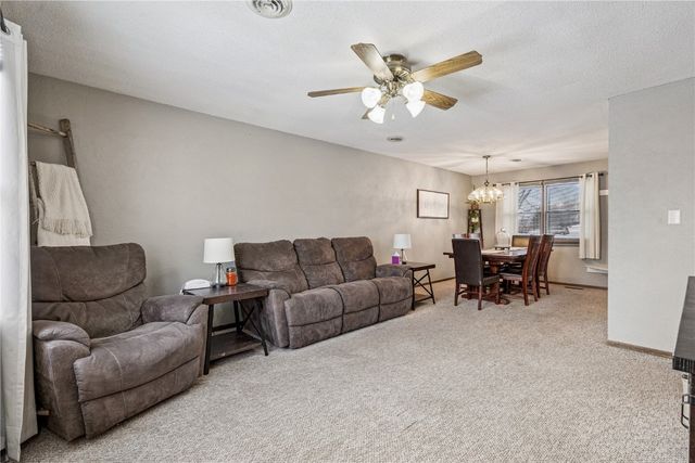 205 Grove Street NW, Shellsburg, IA 52332