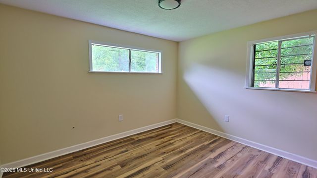 319 Queen Margaret Lane, Jackson, MS 39209