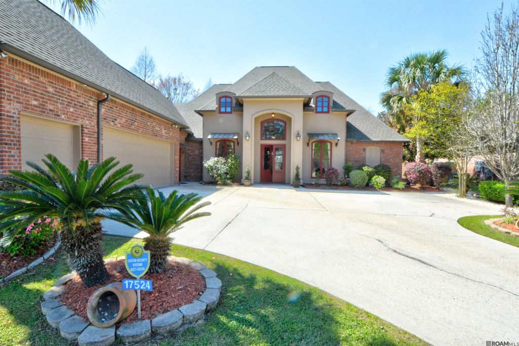 17524 W Purple Martin Ct, Baton Rouge, LA 70816