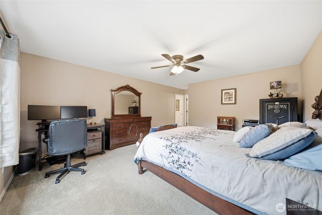 946 Paine Road, Castle Rock, WA 98611