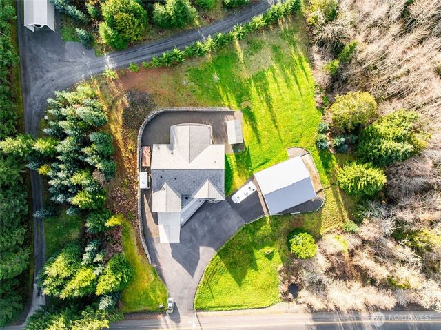946 Paine Road, Castle Rock, WA 98611
