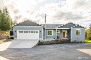946 Paine Road, Castle Rock, WA 98611