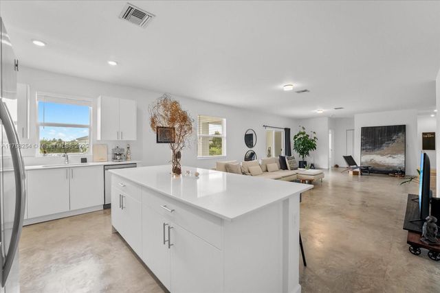 29051 SW 169th Ave, Homestead, FL 33030