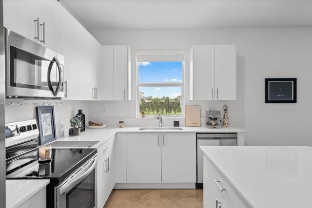 29051 SW 169th Ave, Homestead, FL 33030