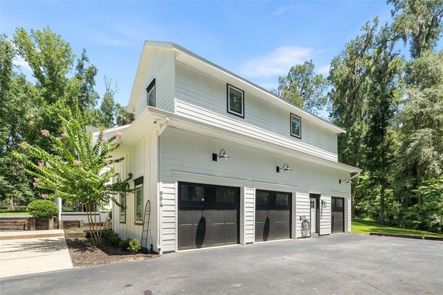994 SW 37TH PLACE ROAD, Ocala, FL 34471