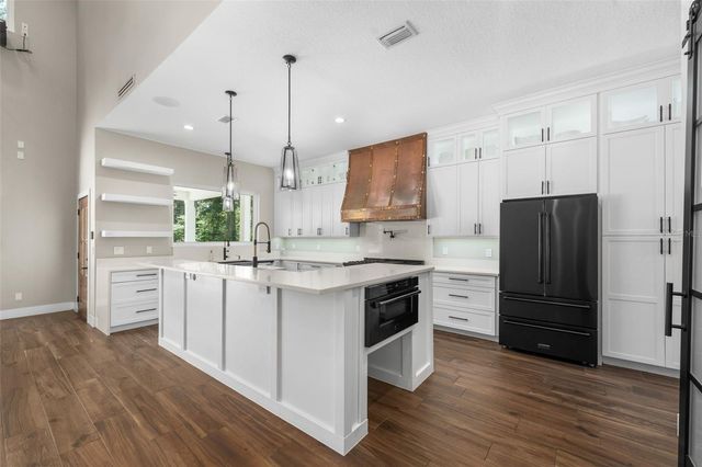 994 SW 37TH PLACE ROAD, Ocala, FL 34471