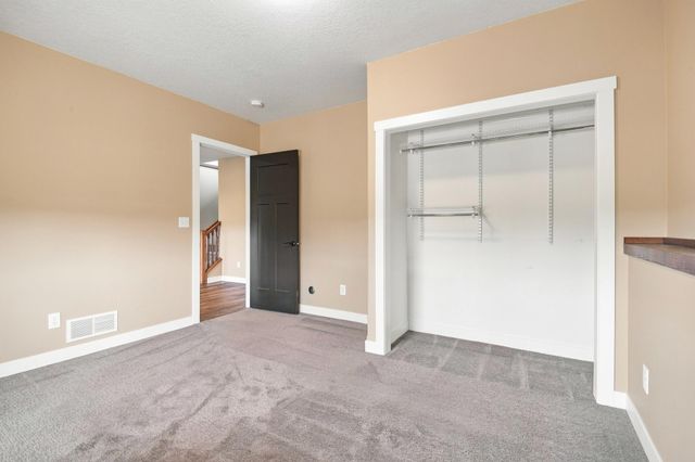515 21st Place NE, Kasson, MN 55944