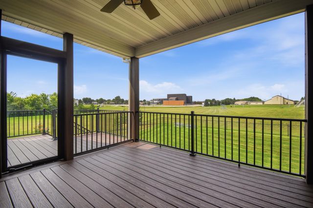 515 21st Place NE, Kasson, MN 55944