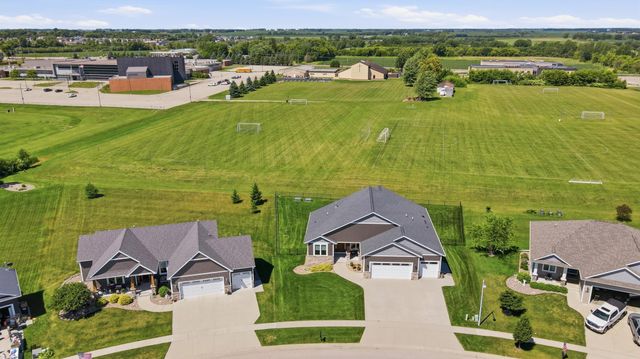 515 21st Place NE, Kasson, MN 55944