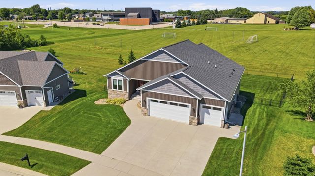 515 21st Place NE, Kasson, MN 55944
