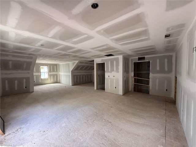 5222 N Church Street E, Greensboro, NC 27455