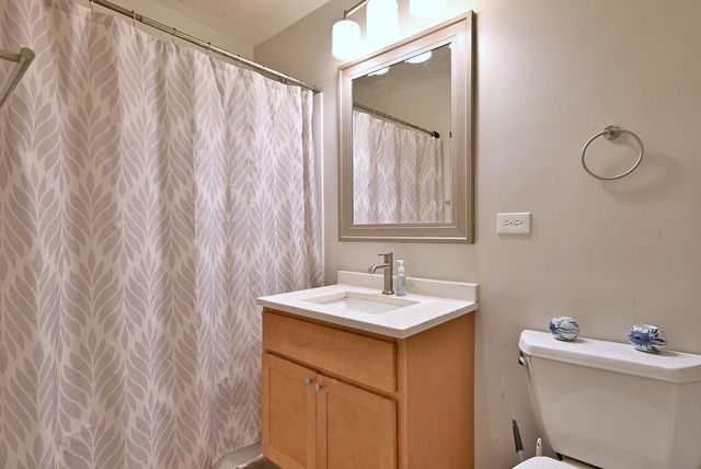 7N040 Eagle Terrace, Medinah, IL 60157