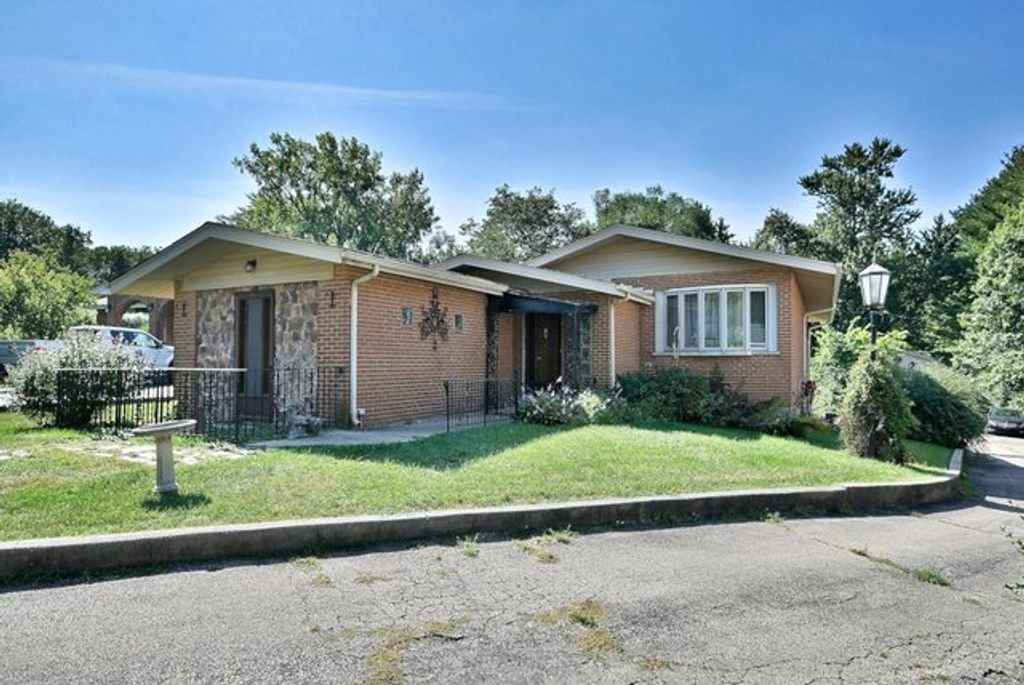 7N040 Eagle Terrace, Medinah, IL 60157