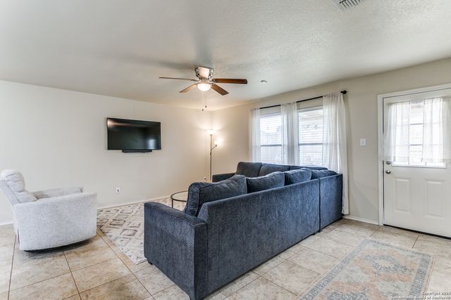304 Brook Way, Cibolo, TX 78108
