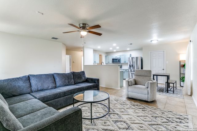 304 Brook Way, Cibolo, TX 78108