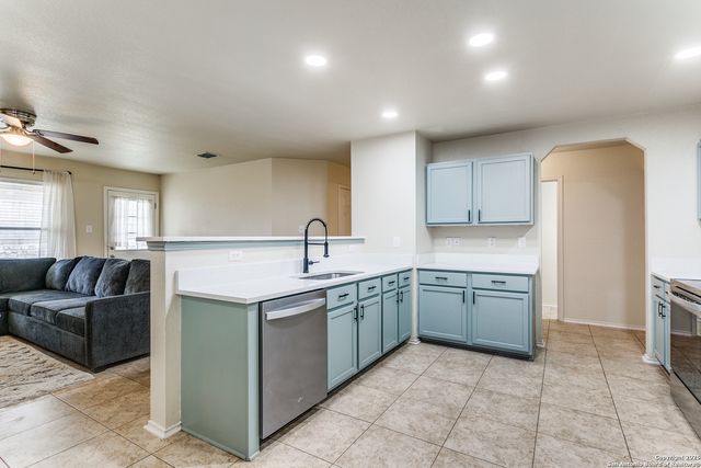 304 Brook Way, Cibolo, TX 78108