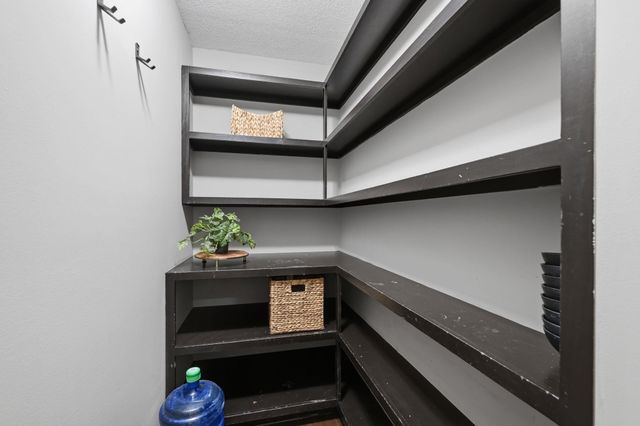 4119 N Parkdale Cir, Maize, KS 67101