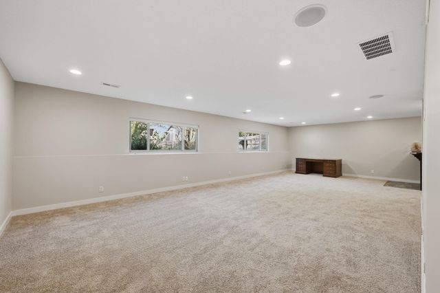 4119 N Parkdale Cir, Maize, KS 67101