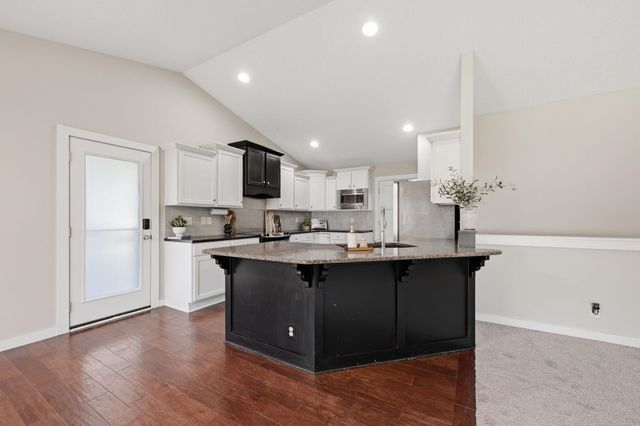 4119 N Parkdale Cir, Maize, KS 67101